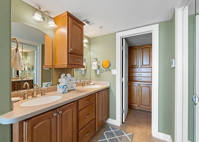 Seaspray East 624-gulf Front Holiday home Pensacola